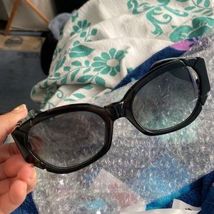 Pared Diamonds and Pearls Sunglasses